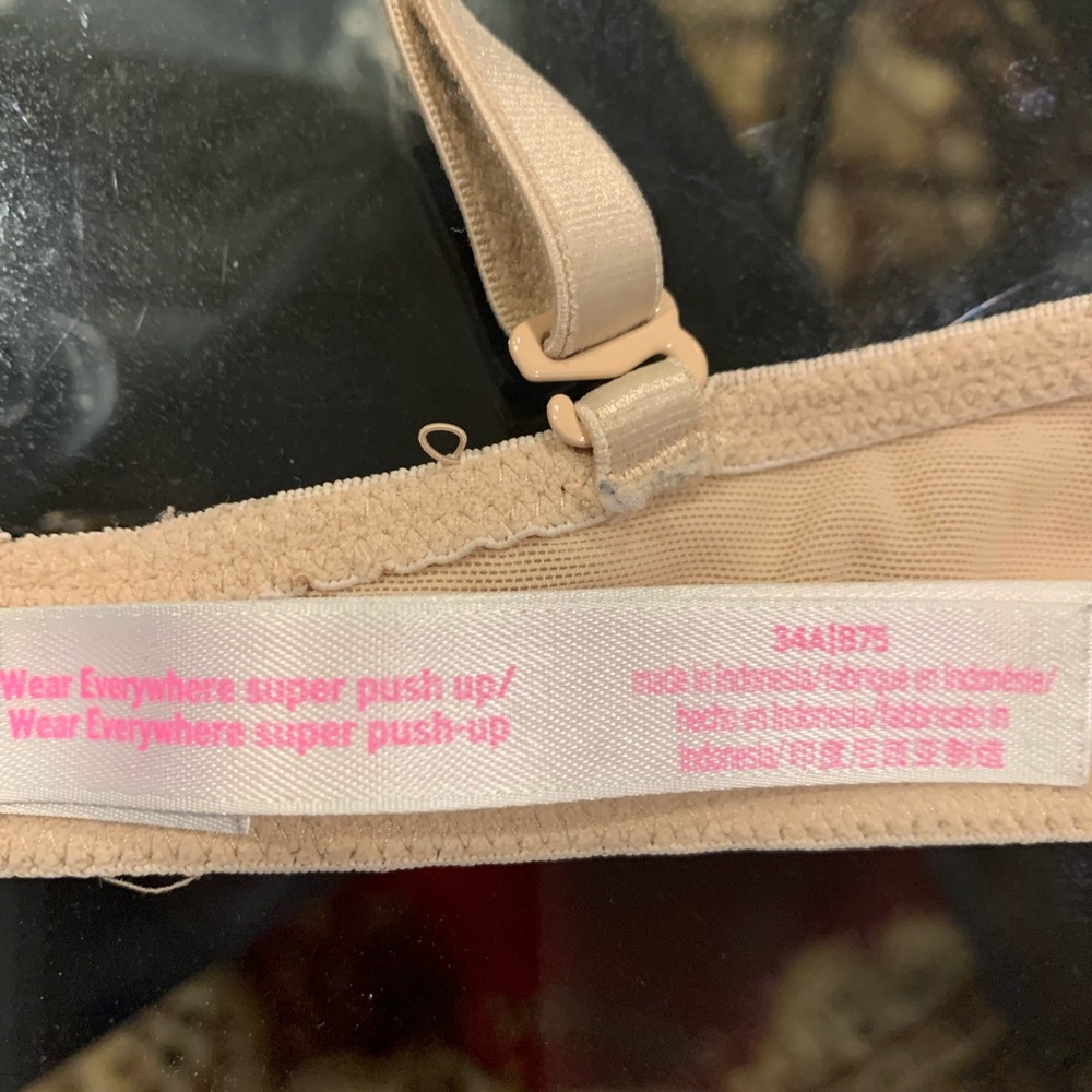 Pink Victoria’s Secret Wear Everywhere Super Push - Picture 3 of 6